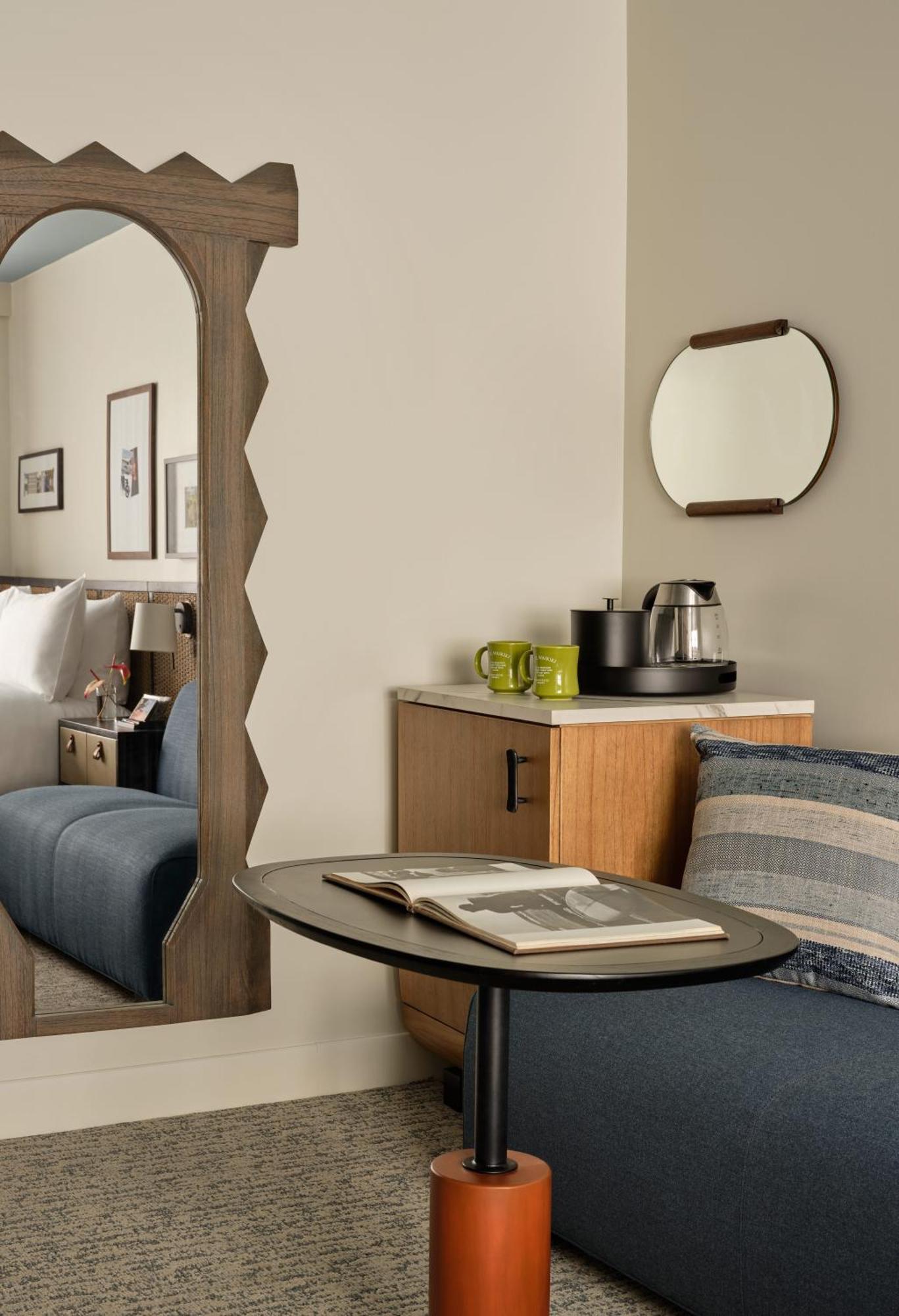 Romer House Waikiki (adults Only) Hotel 4*